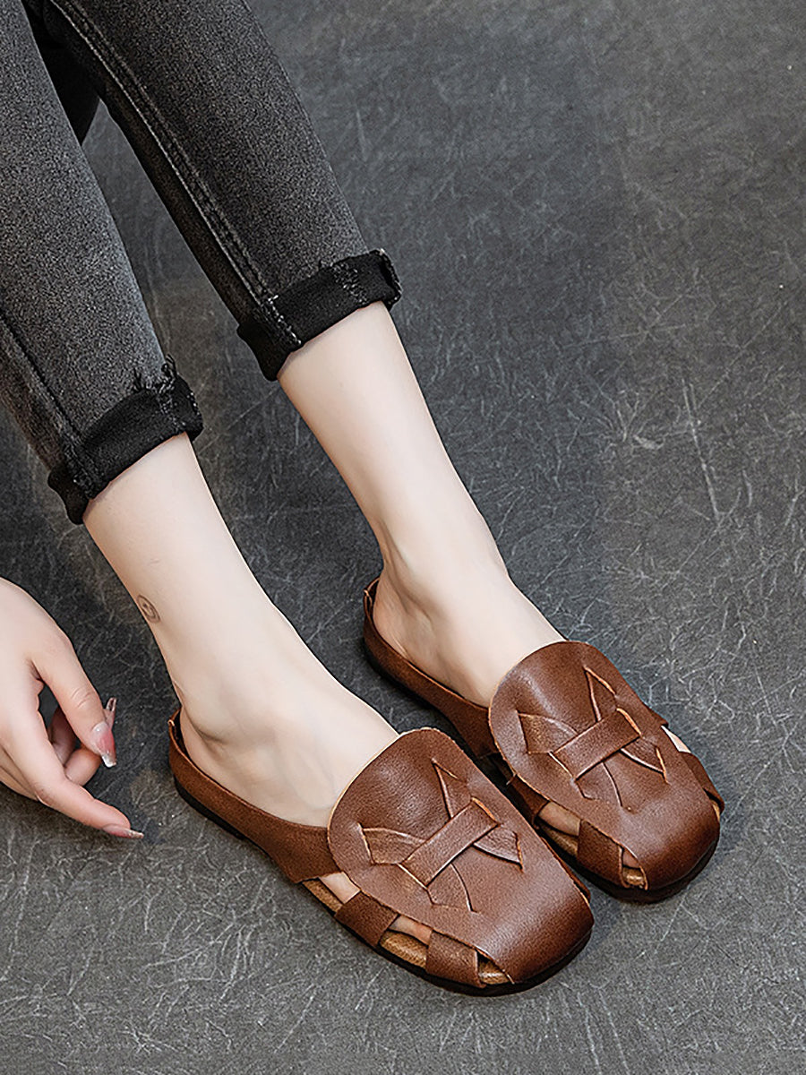 Pantofole morbide vintage in vera pelle traforata da donna