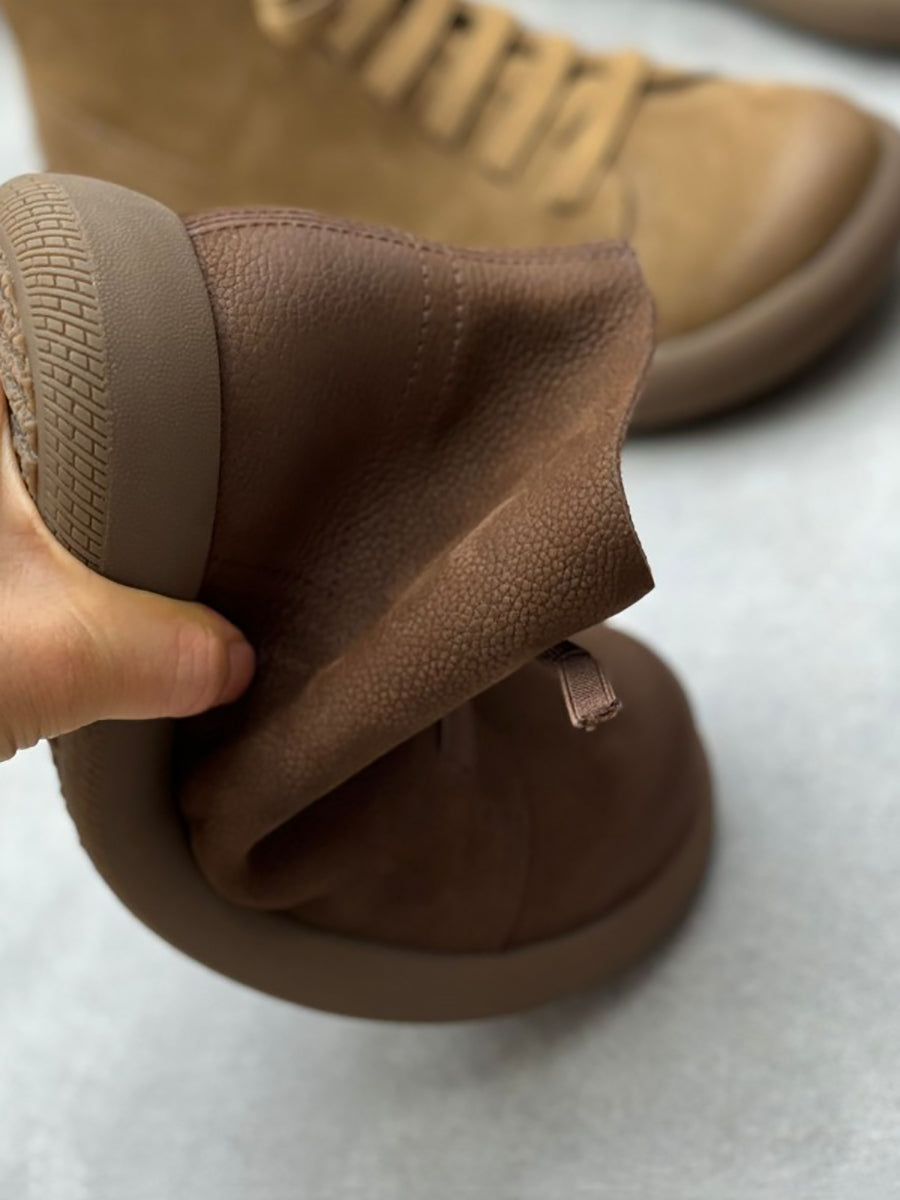 Stivali piatti eleganti da donna con cinturino in vera pelle