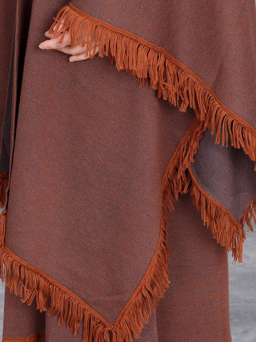 Cardigan in maglia di lana con nappe color block alla moda da donna