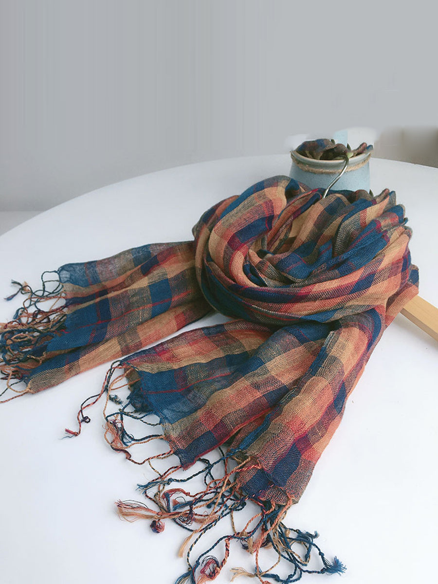 Sciarpa scialle con nappe in lino a quadri estivi da donna