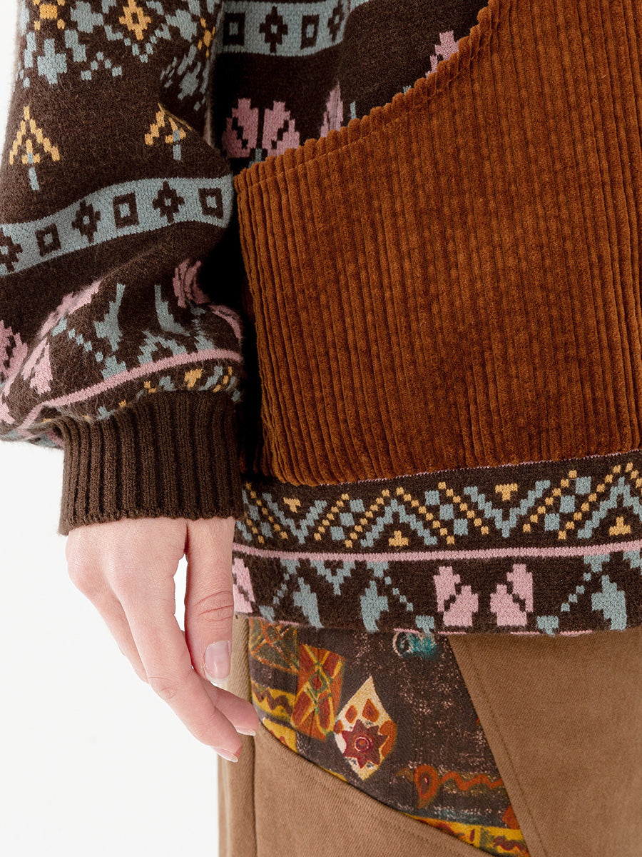 Maglione vintage con tasca geometrica lavorata a maglia
