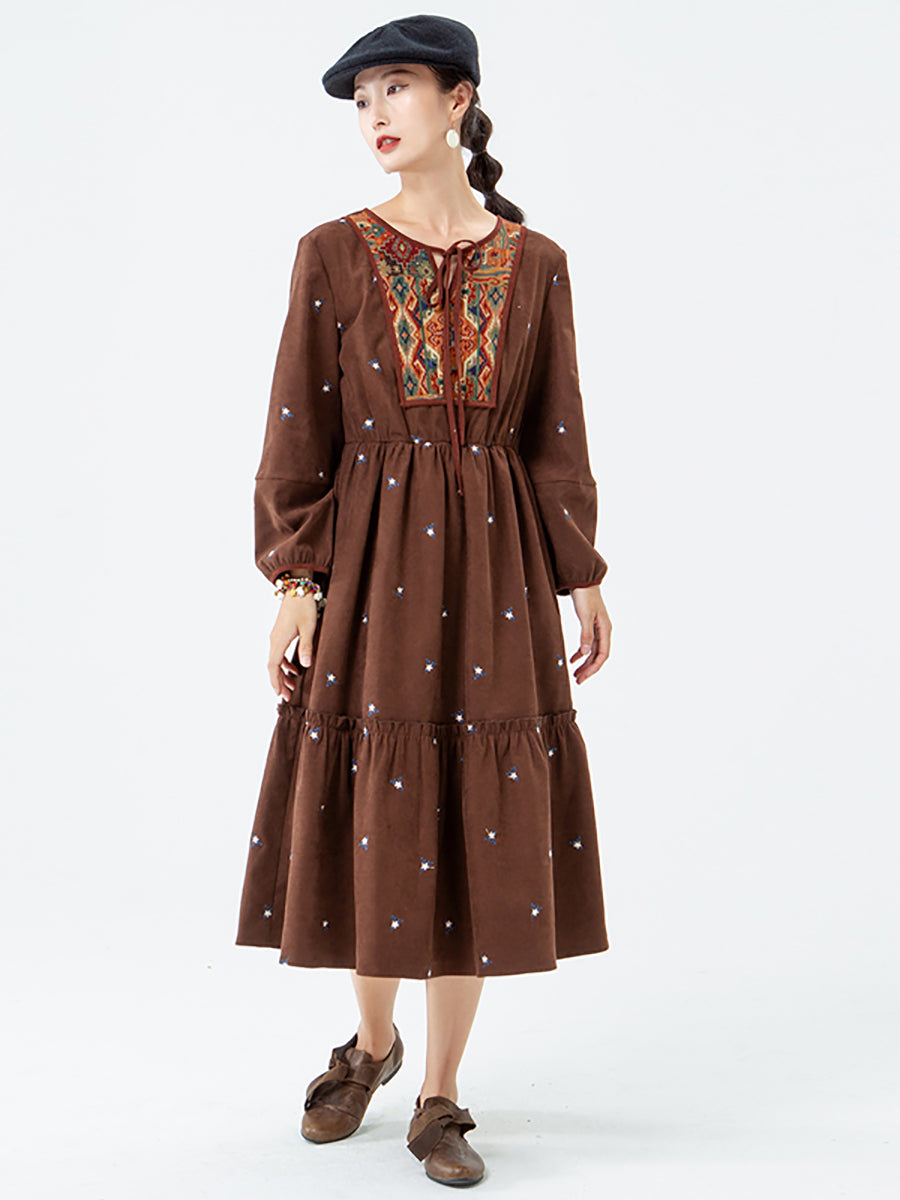 Abito midi con lacci geometrici e tasca vintage