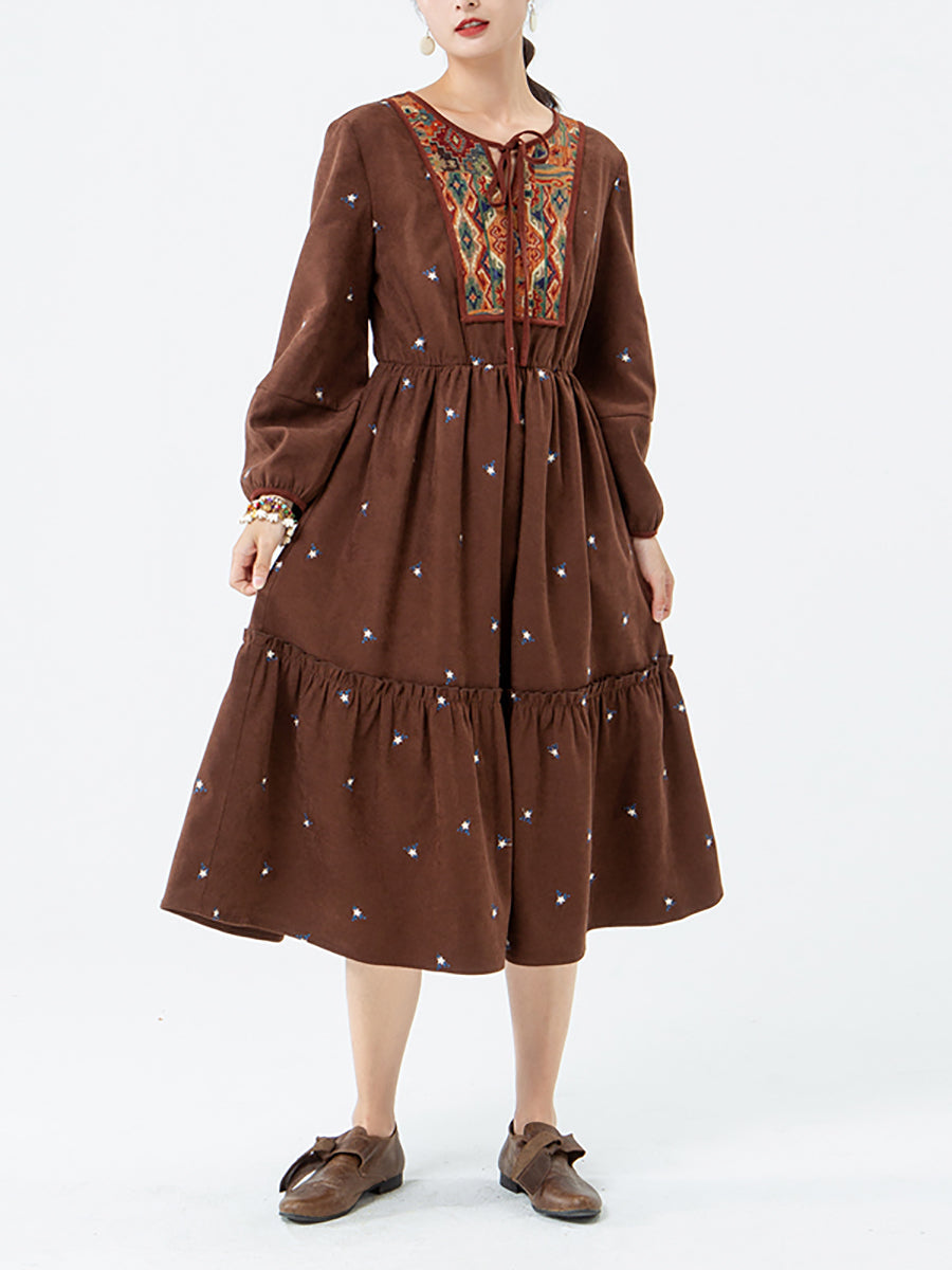 Abito midi con lacci geometrici e tasca vintage