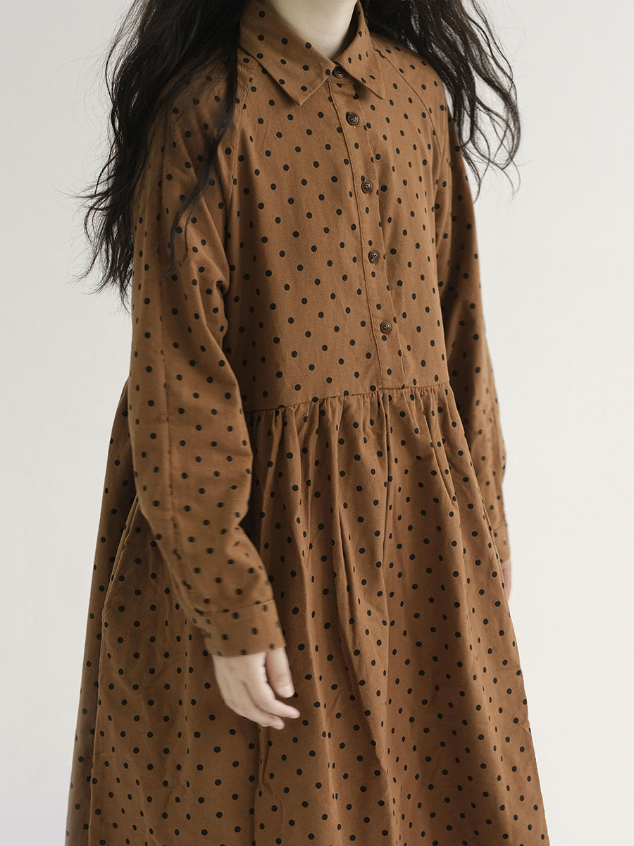 Abito da donna vintage a maniche lunghe con pieghe a pois