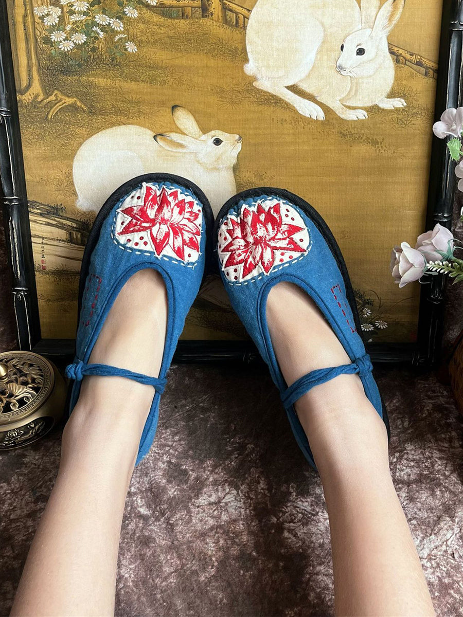 Scarpe estive da donna in tessuto con stampa etnica di loto