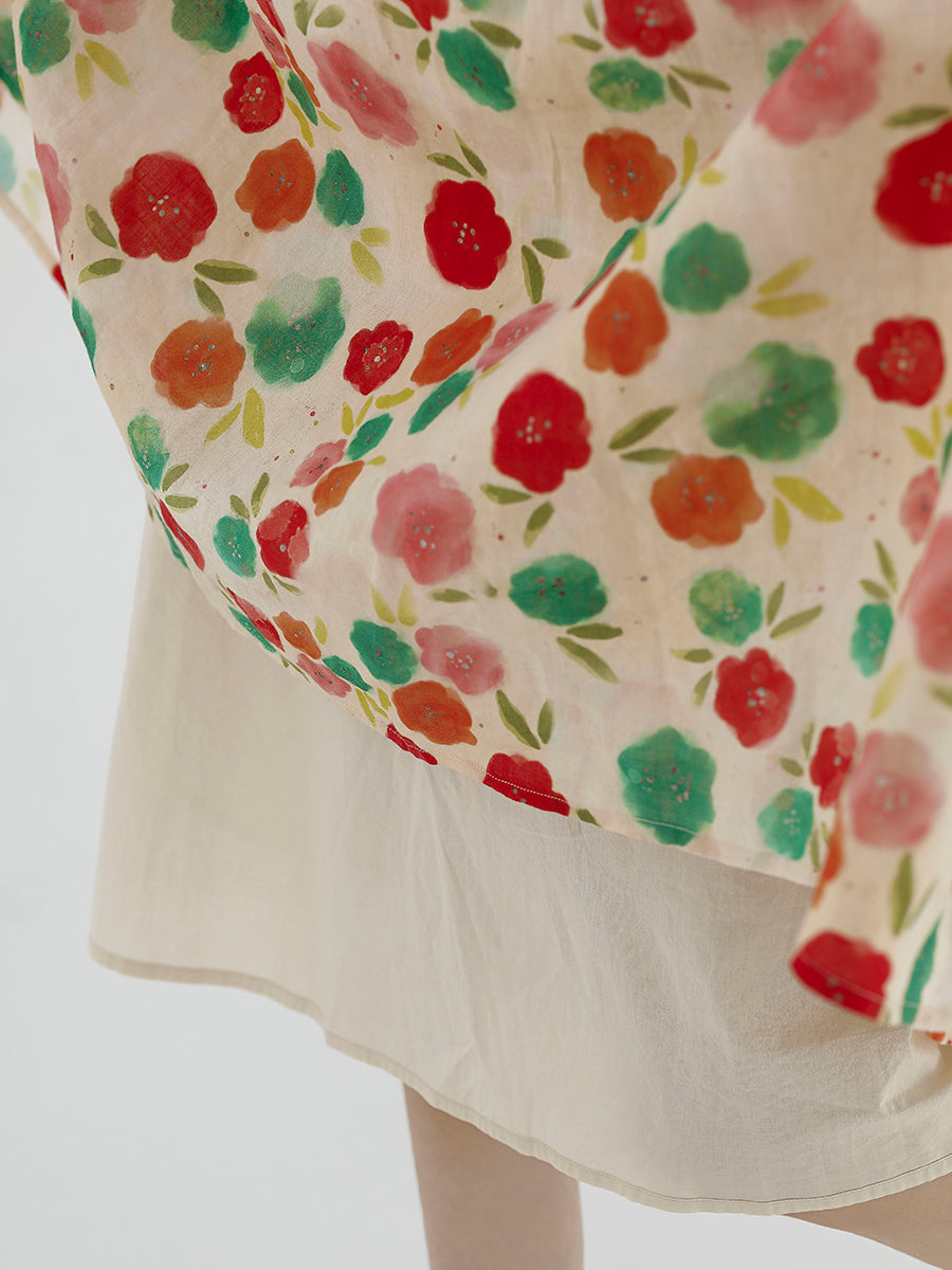 Vestito estivo da donna con scollo a V e pieghe a fiori carini