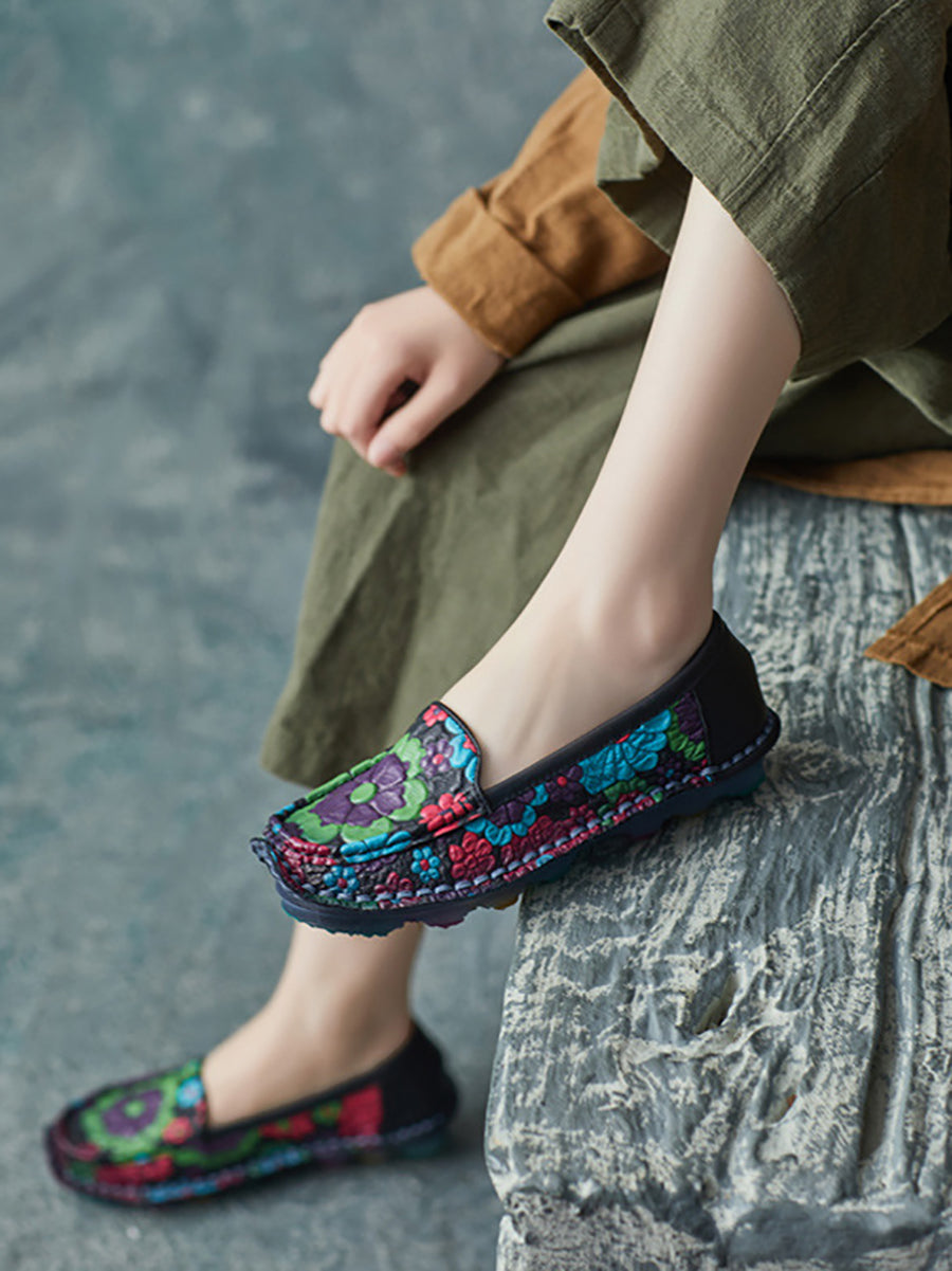 Scarpe piatte morbide in pelle con fiori estivi da donna