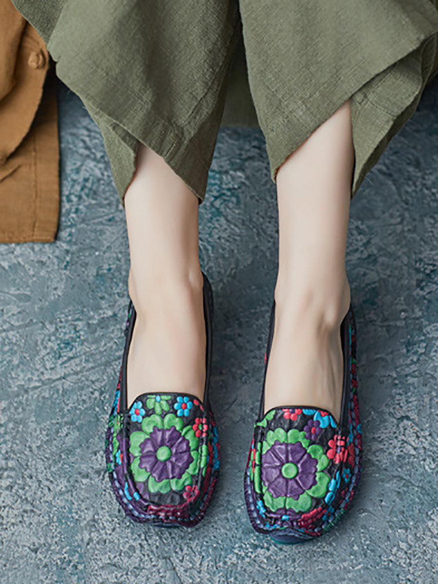 Scarpe piatte morbide in pelle con fiori estivi da donna