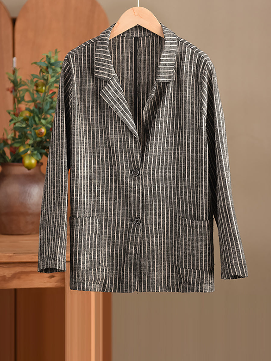 Camicia e pantaloni in lino primaverile a righe vintage da donna