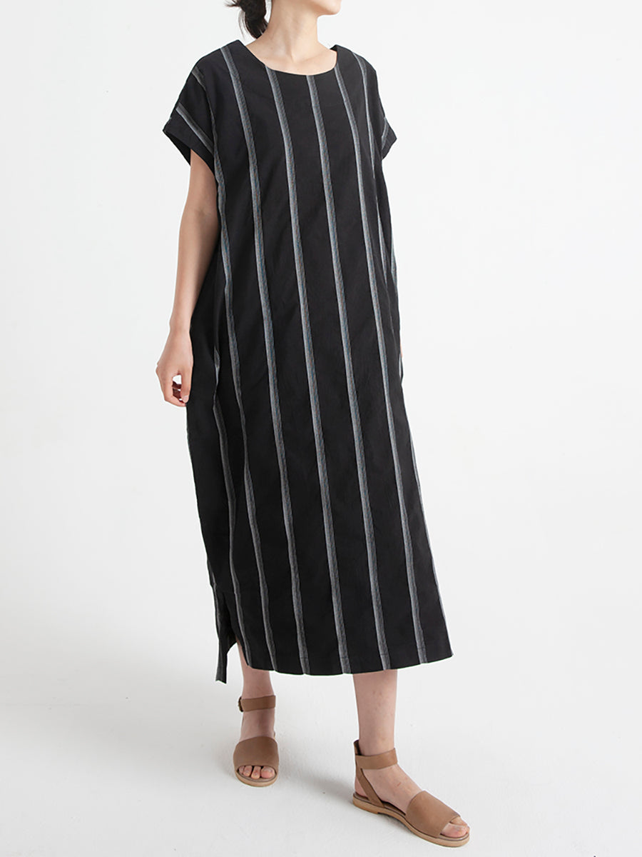 Vestito estivo casual ampio con scollo a V in cotone a righe