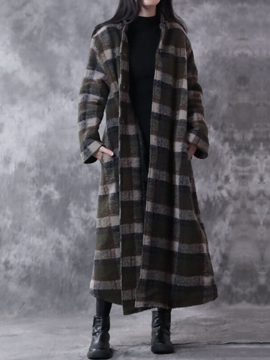 Cappotto invernale in cashmere con piccolo colletto e motivo a quadri