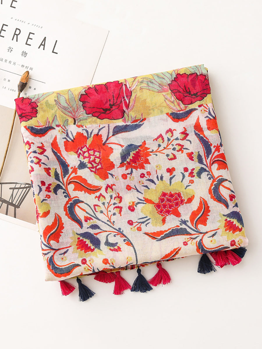 Scialle da viaggio alla moda con nappe e motivi floreali artistici