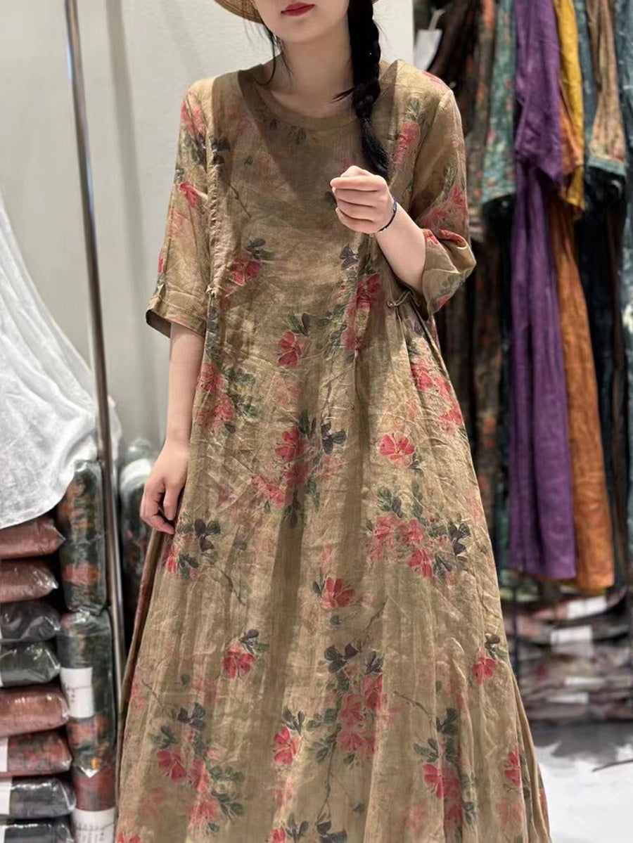 Abito da donna retrò con fiori drappeggiati e orlo largo in ramiè
