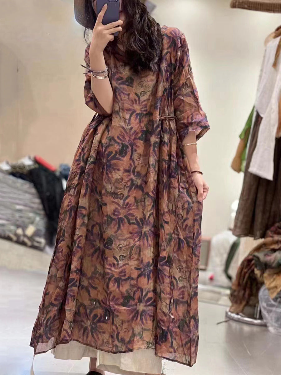 Abito da donna retrò con fiori drappeggiati e orlo largo in ramiè