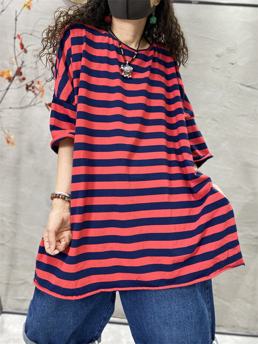 Camicia casual da donna a righe con orlo diviso e scollo a V