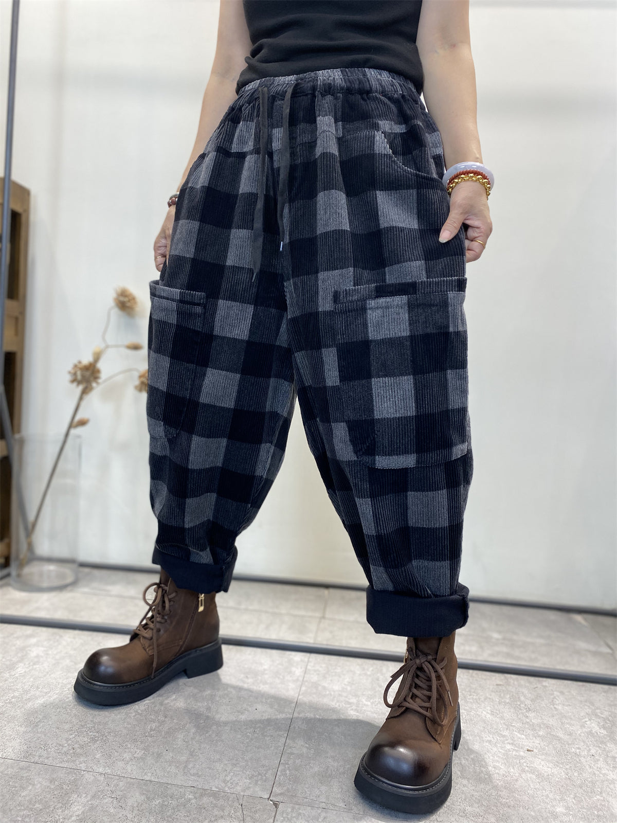 Pantalon sarouel ample en velours côtelé à carreaux rétro pour femme