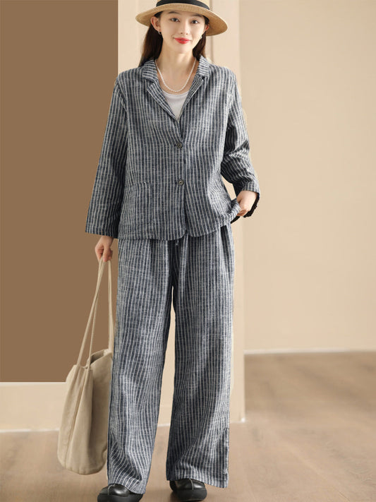 Camicia e pantaloni in lino primaverile a righe vintage da donna