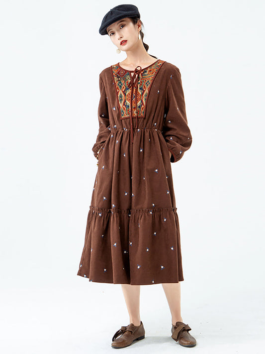 Abito midi con lacci geometrici e tasca vintage