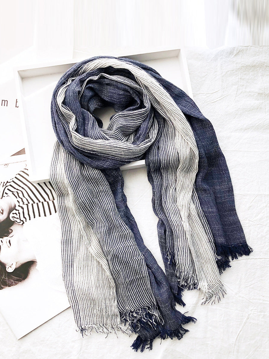 Sciarpa morbida in cotone con nappe a righe artistiche primaverili