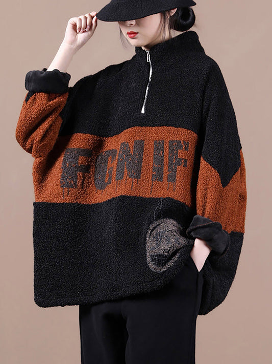 Felpa con cerniera e cuciture colorate invernali da donna